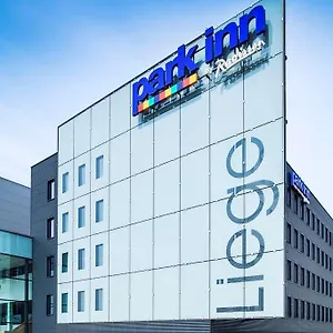 Hotel Park By Radisson Airport